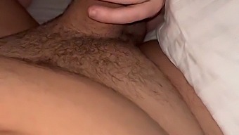 Amateur Babe Slowly Sucks A Big White Cock In A Steamy Video