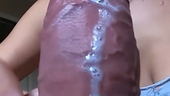 Intense Oral Pleasure With A Teasing Shower Scene