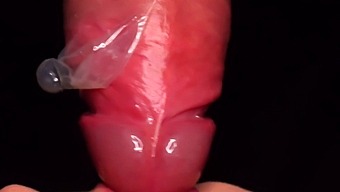 Intense Oral Sex With Risky Condom Removal And Facial Cumshot